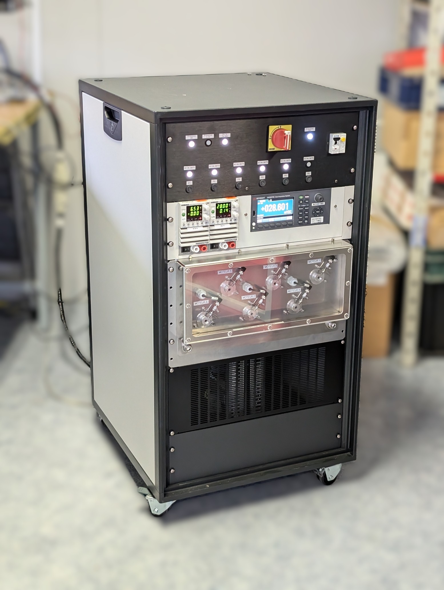 Armoire rack de test industriel